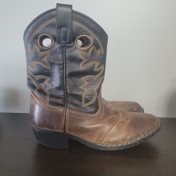 Cody James Childs Size 3 D Two Tone Leather Cowboy Boots Hole Pulls Style 41479C - Picture 2 of 10